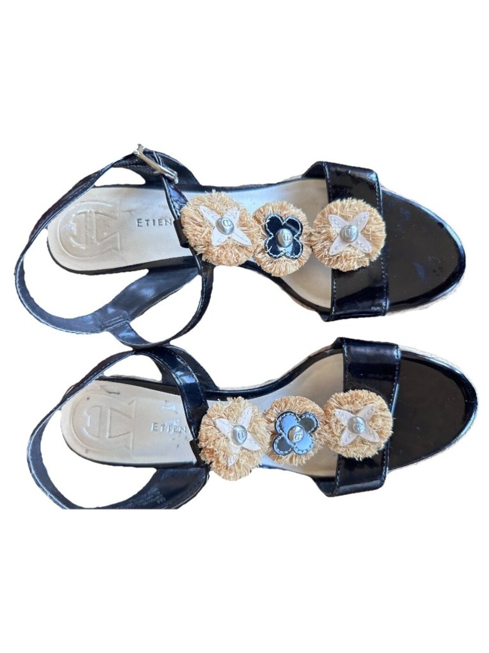 Vintage Etienne Aigner Patent Leather Beachy Floral Sandals Size 6